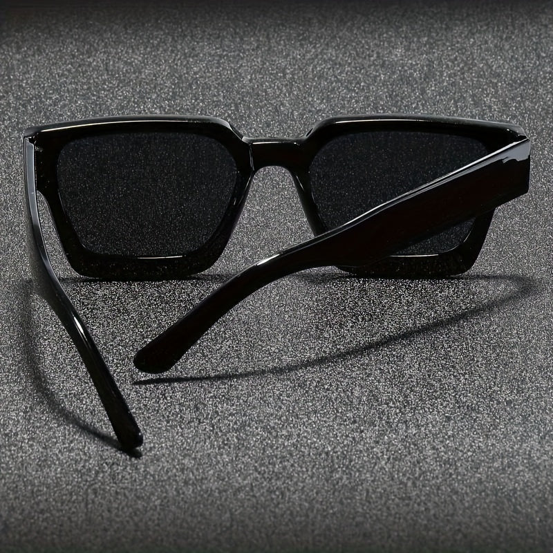 Silvano – Glasses With Square Polycarbonate Frame and Lenses