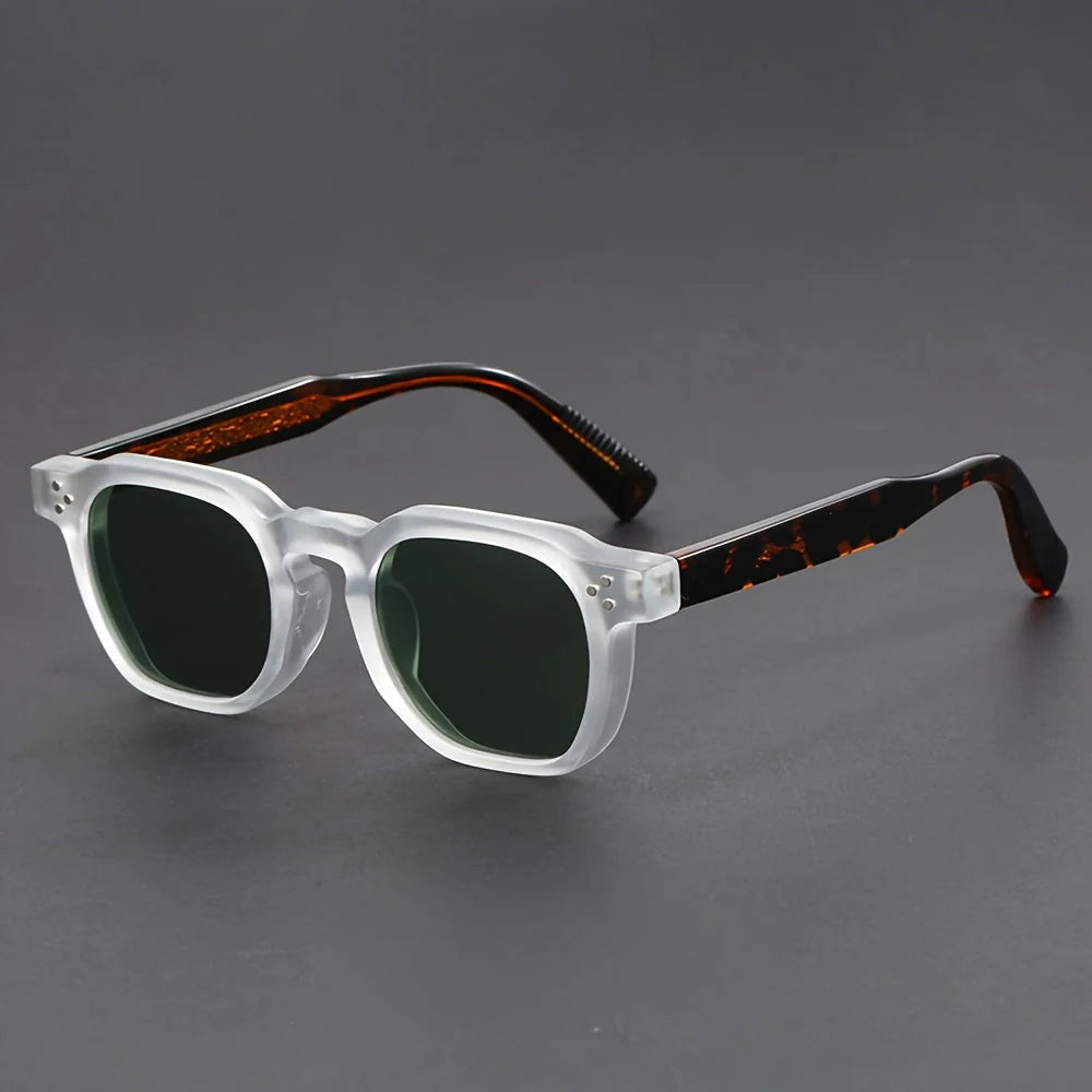 Alaric – Sunglasses With Polygonal Polycarbonate Frame and Lenses