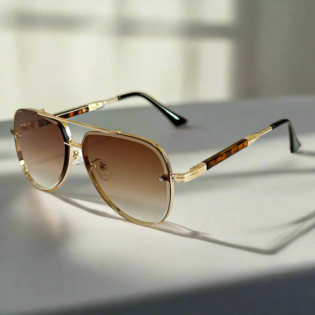 Leander – Oval Sunglasses With Stainless Steel Frame and Polarised UV400 Lenses