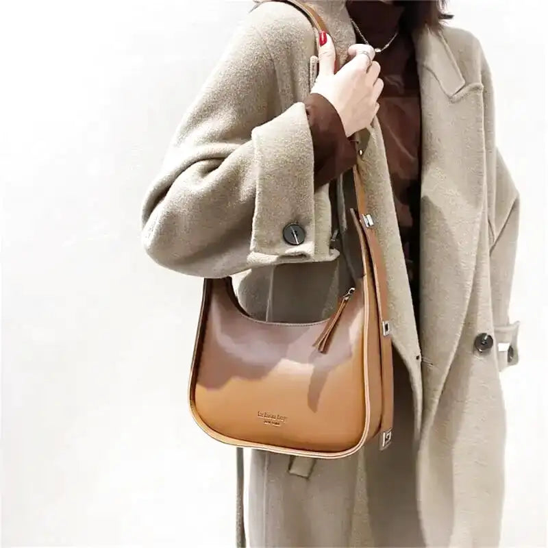 Ophelia – Leather Shoulder Bag with Adjustable Strap