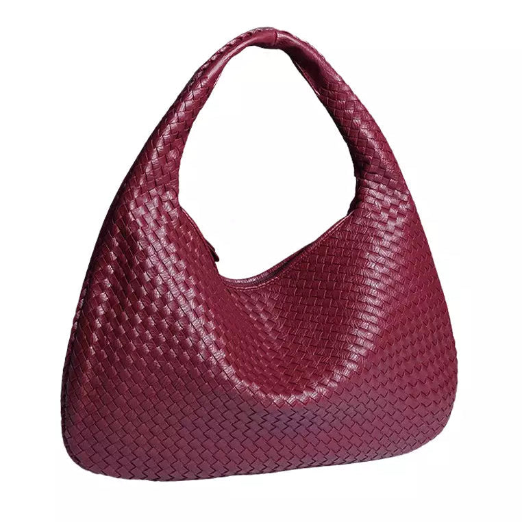 Arvella – Top Handle Bag with Lock Closure and Defined Structure