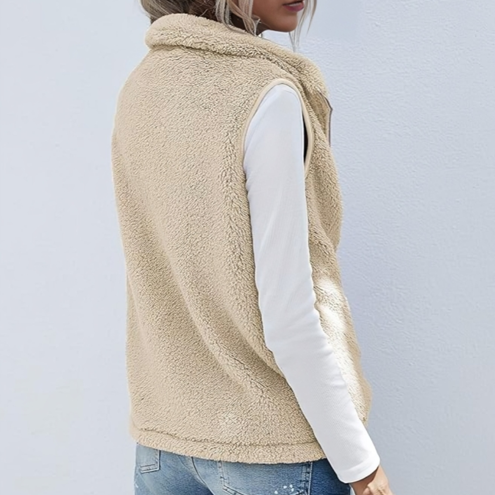 Ivy – Zip Waistcoat With Pockets and Simple Cut