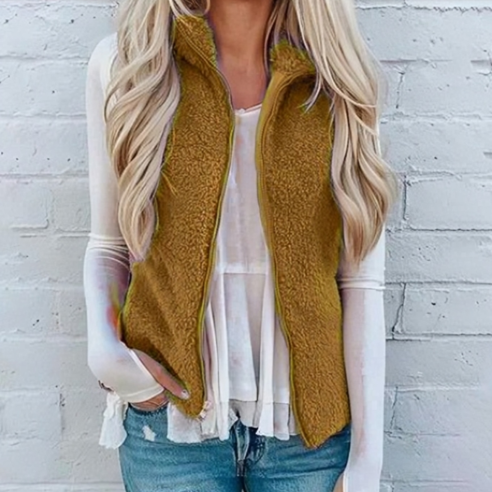 Ivy – Zip Waistcoat With Pockets and Simple Cut